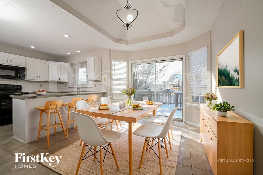 Building Photo - 409 Sandra Ln