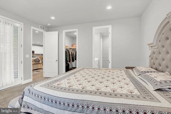 Building Photo - 3113 Bullfinch Ln