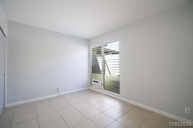 Building Photo - $3300 / 4 Bed /2 Bath / 2 Parking IN PEARL...