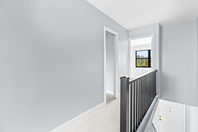 Building Photo - 1300 Seaway Dr