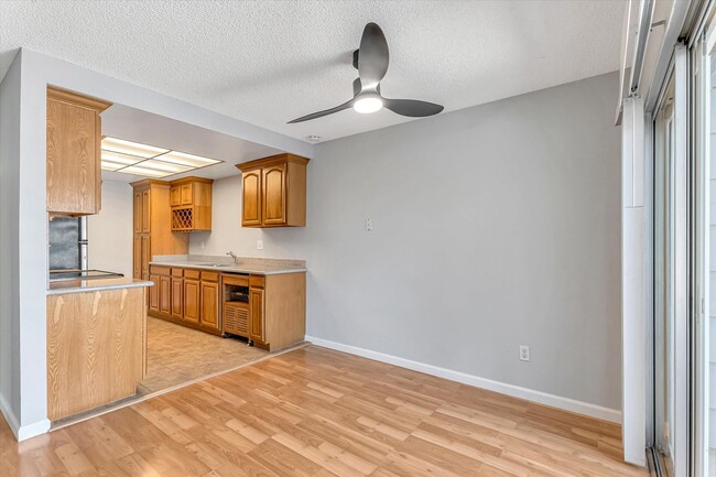 Building Photo - 3145 Shofner Pl