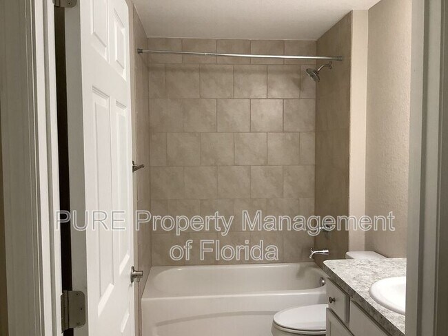 Building Photo - 14513 SW 20th Pl