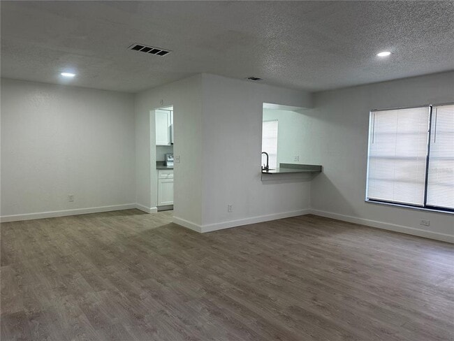 Building Photo - 8432 Camden St