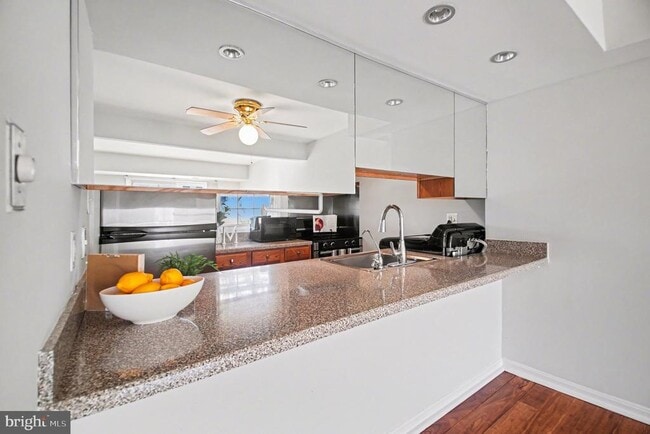 Building Photo - 14431 St Germain Dr