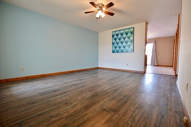 Living Room - 129 Genoa Dr