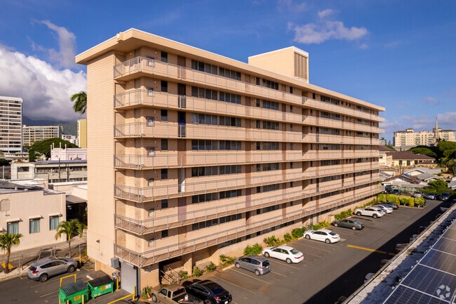 Primary Photo - Maile Terrace