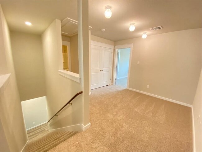 Building Photo - 17200 Crane Fly Dr