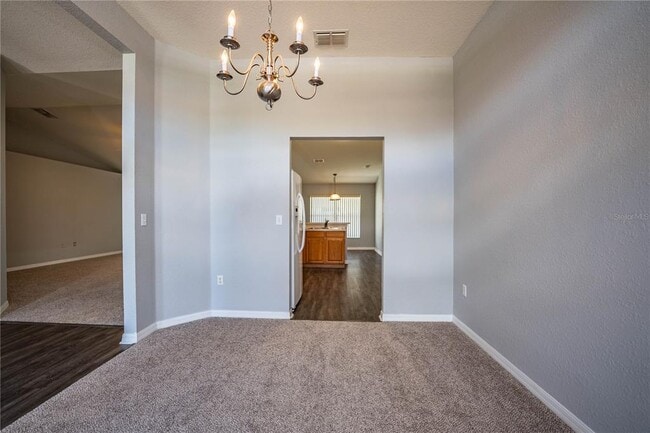 Building Photo - 233 Towhee Rd