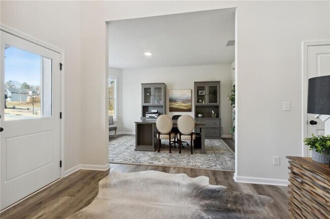 Building Photo - 396 Rodeo Dr