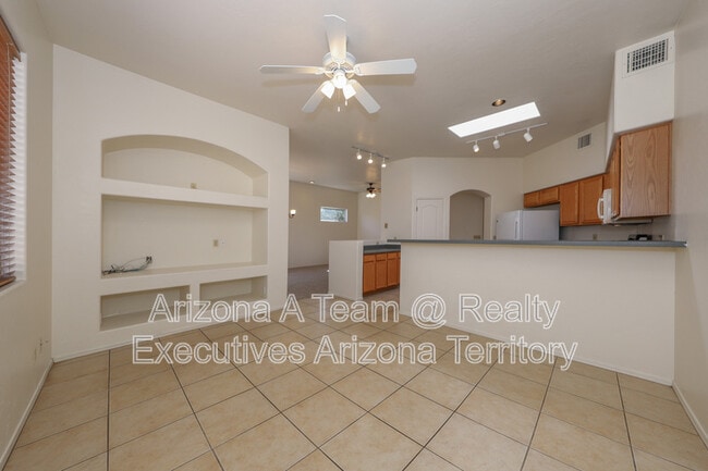 Building Photo - 7427 E Placita Rio Cabo