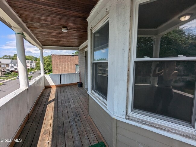 Building Photo - 69 Winthrop Ave