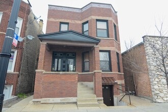 Building Photo - 3511 N Western Ave