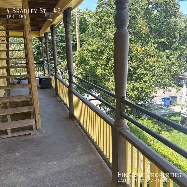 Building Photo - 4 Bradley St