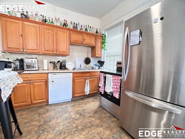 Building Photo - 25 Chester St