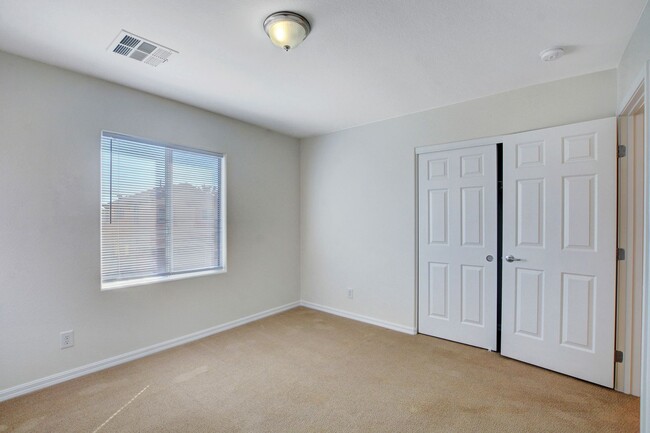 Building Photo - Beautiful Home in Amazing Rhodes Ranch - Guard Gated