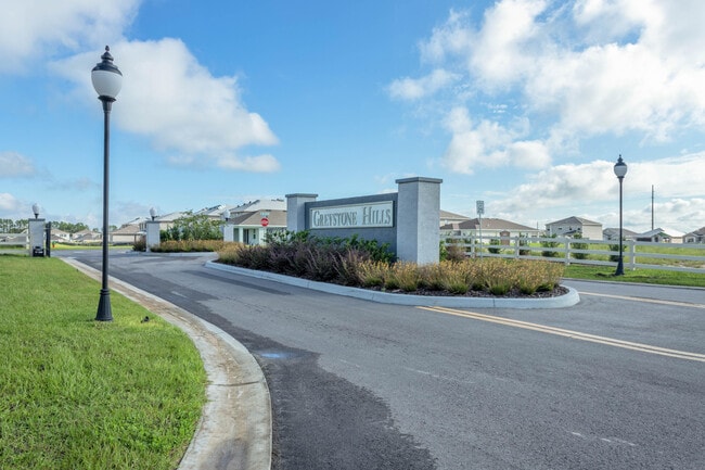 Building Photo - 8904 SW 50th Ter