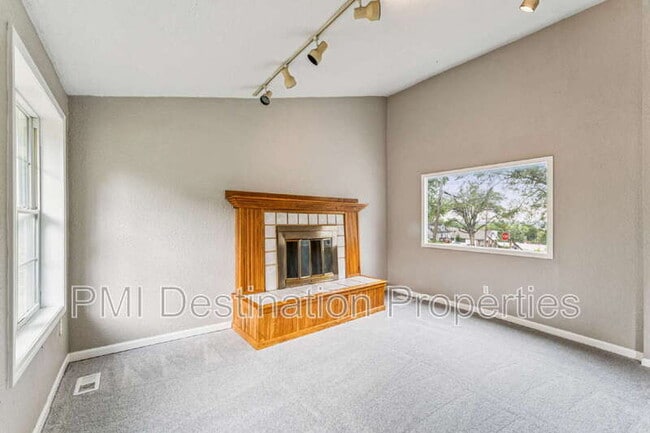 Building Photo - 4041 Ruby Ave
