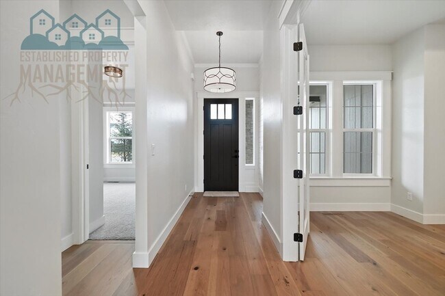 Building Photo - 10642 W Lothbury Dr