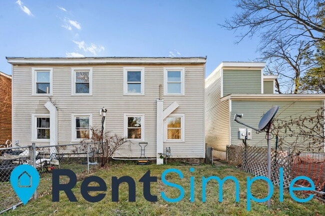 Building Photo - 317 Prince Edward St