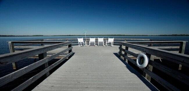 Building Photo - MOVE IN SPECIAL- 2 Bed / 2 Bath Condo with 1-Car Garage in Harmony – Move-In Special!