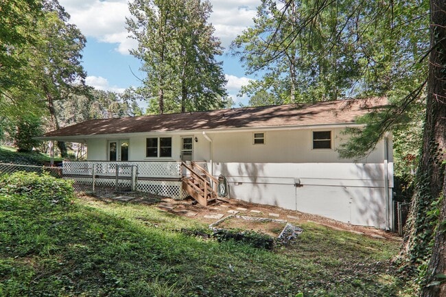 Building Photo - Move In Ready