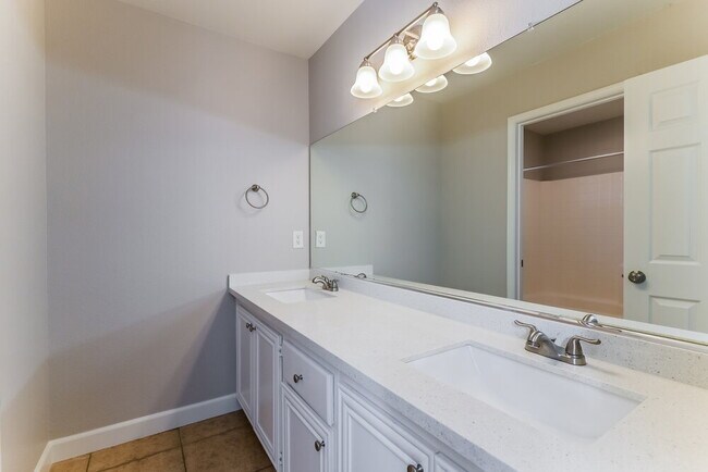 Building Photo - 3590 Bella Sovana Ct