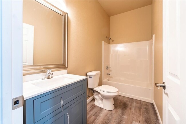 Building Photo - New Construction 2 Story 2 bedroom 1 bath side by side apartment in town