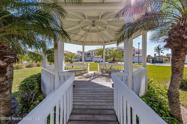 Building Photo - 121 Lancha Cir