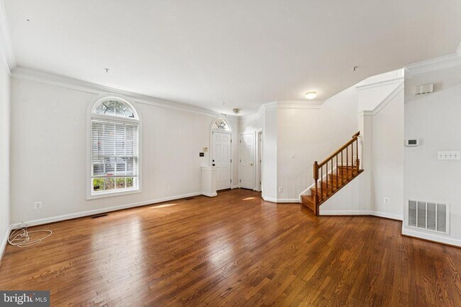 Building Photo - 12423 Falconbridge Dr