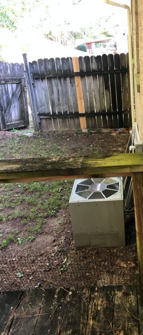 Building Photo - 2Bed/2Bath House!