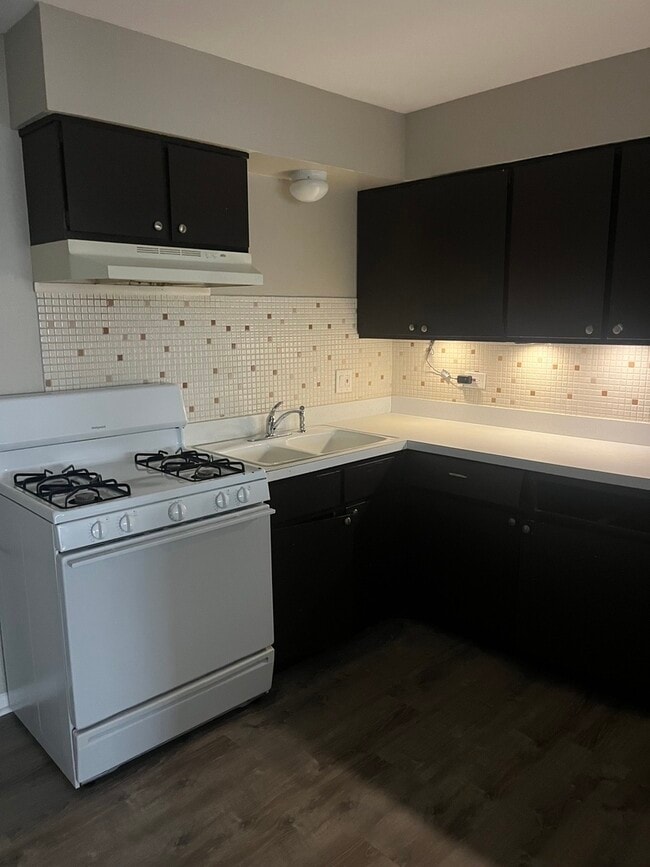 Building Photo - 8640 S 82nd Ct