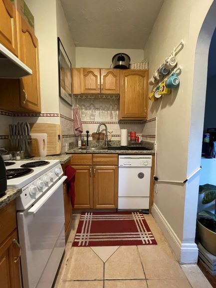 Building Photo - 187 Winthrop Rd