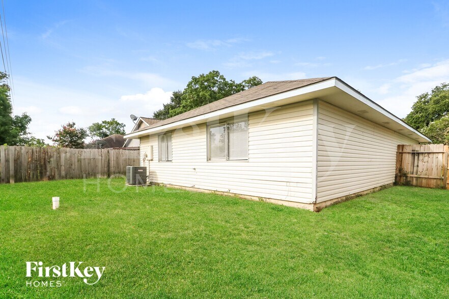Building Photo - 23346 Pebworth Pl