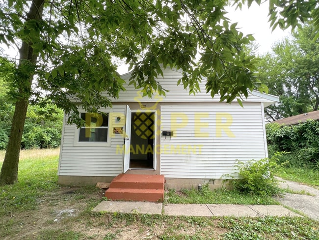 Primary Photo - 3 bedrooms 1.5 bathroom