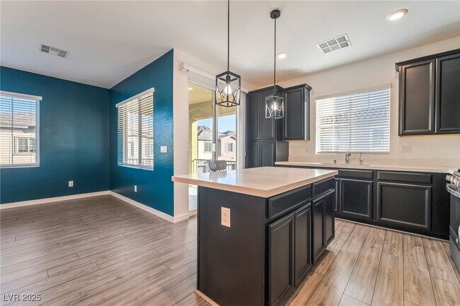 Building Photo - 965 Nevada State Dr