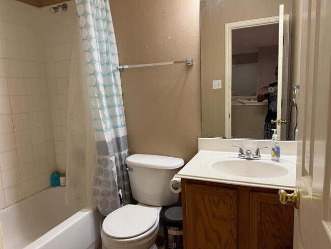 Building Photo - 206 Pheasant Ridge Dr
