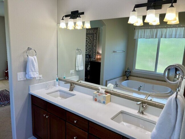Building Photo - 4891 Alberta Falls Way
