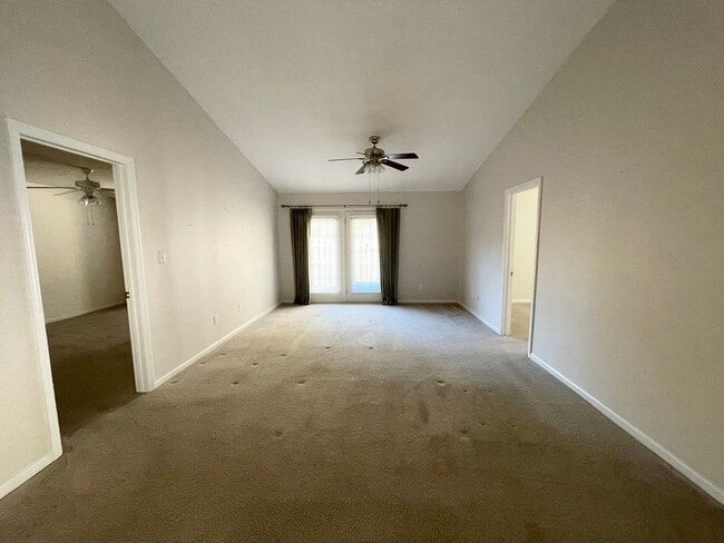 Building Photo - Regency Park Subdivision