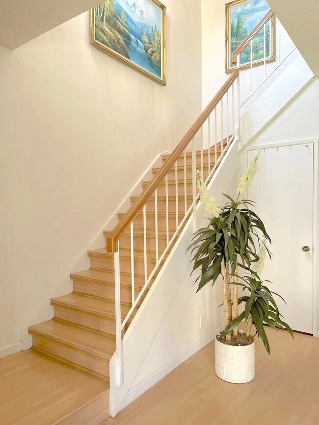 Building Photo - 6193 Potrero Dr