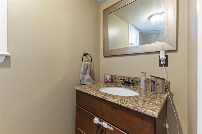 Building Photo - Beautiful Detached Home in Prime Salisbury...