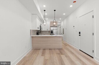 Building Photo - 5034 Florence Ave