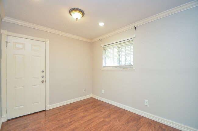 Building Photo - 12123 Ryewater Dr