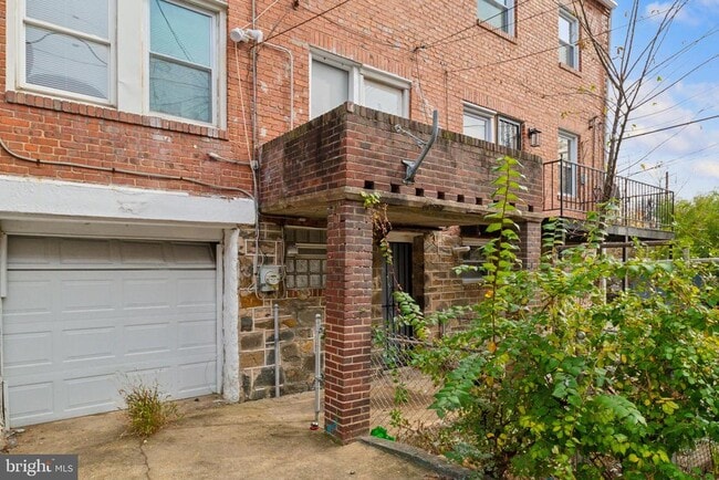 Building Photo - 28 S Bernice Ave