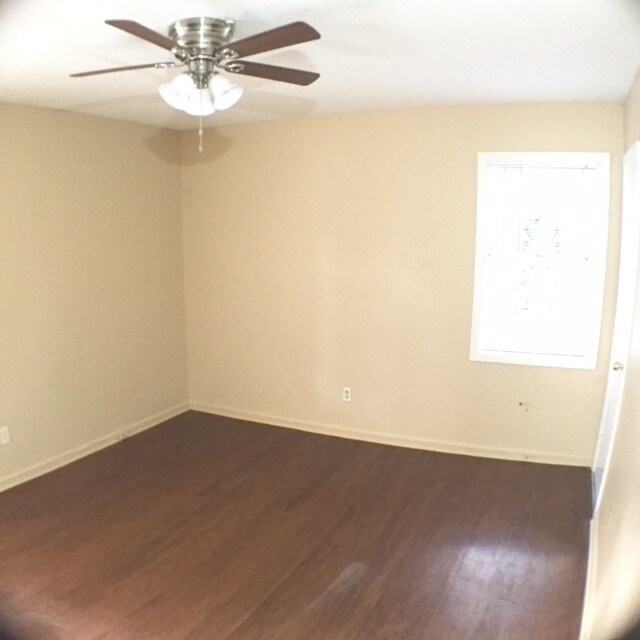 Building Photo - Lovely Home For Rent