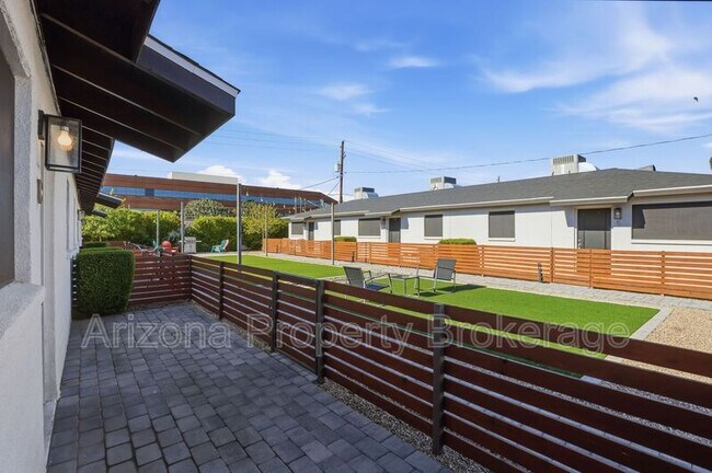 Building Photo - 4150 N 25th St