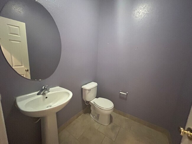 Building Photo - 9409 Viridian Way