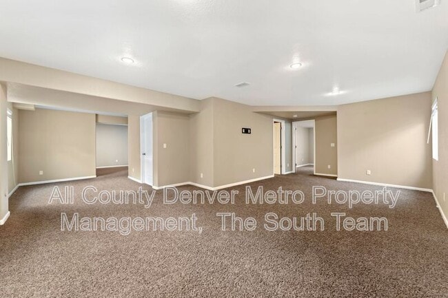 Building Photo - 7680 Elk Ct