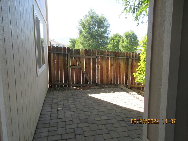 Building Photo - 1324 Scotch Pine Way