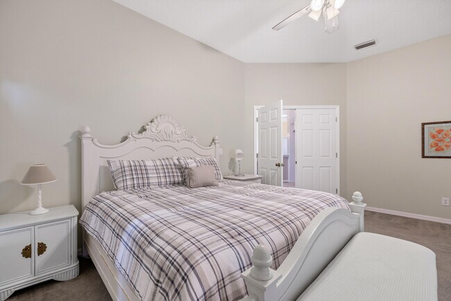 Building Photo - 3488 63rd Square