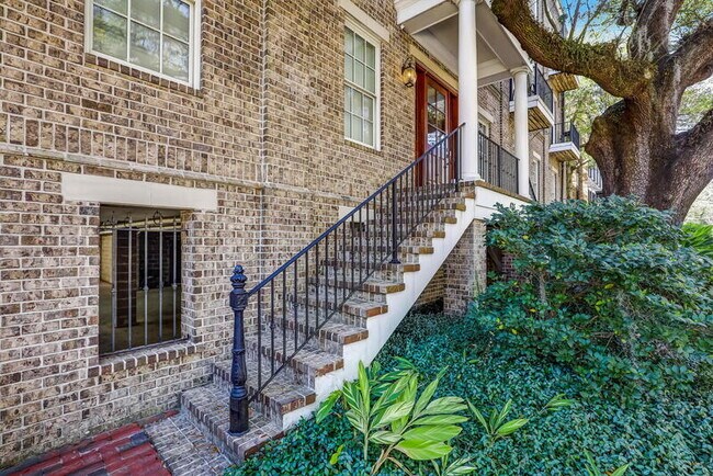 Building Photo - 425 East McDonough Street, Unit 310